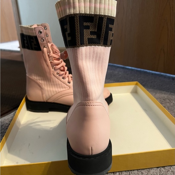 Real Fendi shoes from Neiman Marcus orig price $995 - Picture 5 of 16